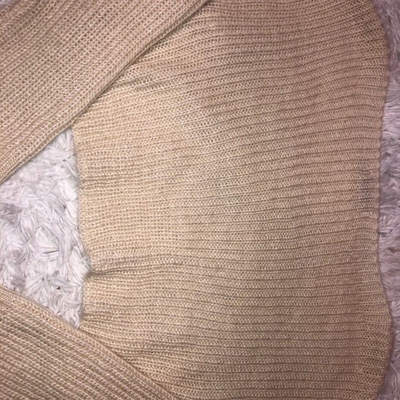 FASHION NOVA cropped knitted sweater - Picture 5 of 5